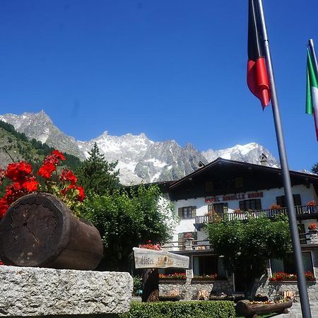 Hotel Aiguille Noire Courmayeur Exterior foto